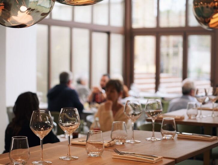 La nouvelle place de la mairie prend vie ! 